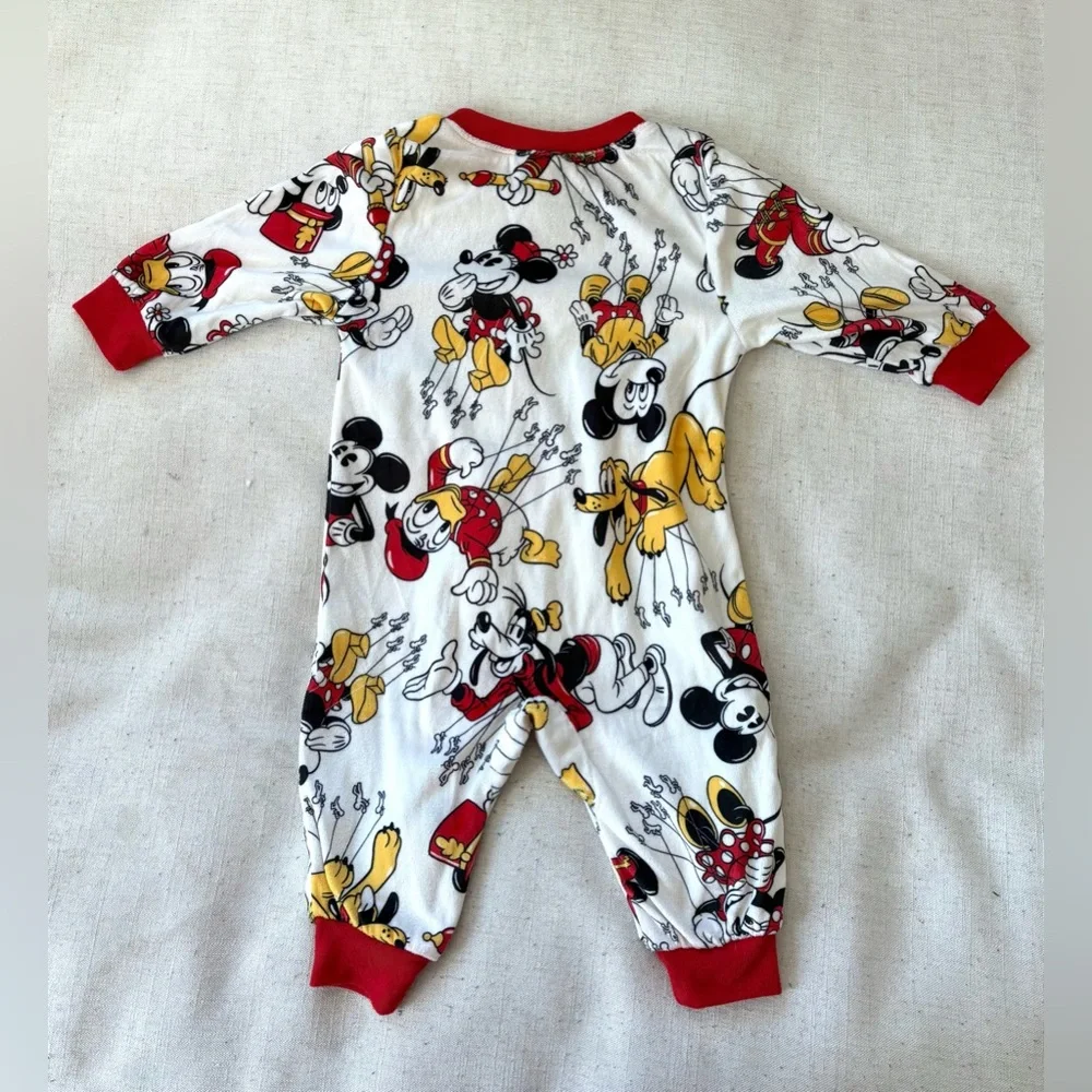 Disney x Macy's Parade Balloon Matching Family PJs Baby size 12 months